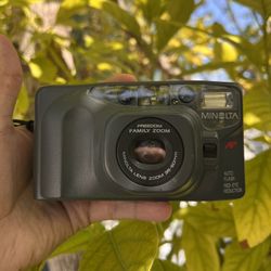 Minolta Freedom Family Zoom 35mm Point and Shoot Film Camera 