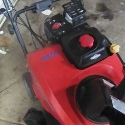 Simplicity Snow Blower With Electric Start