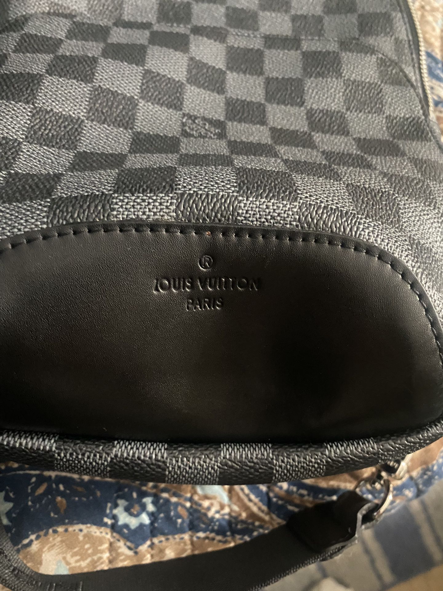 Authentic LV Avenue sling for Sale in Arlington, TX - OfferUp