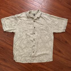 Tommy Bahama Hawaiian shirt Size M