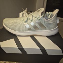 Brand New Adidas Women's Sneakers Size 7