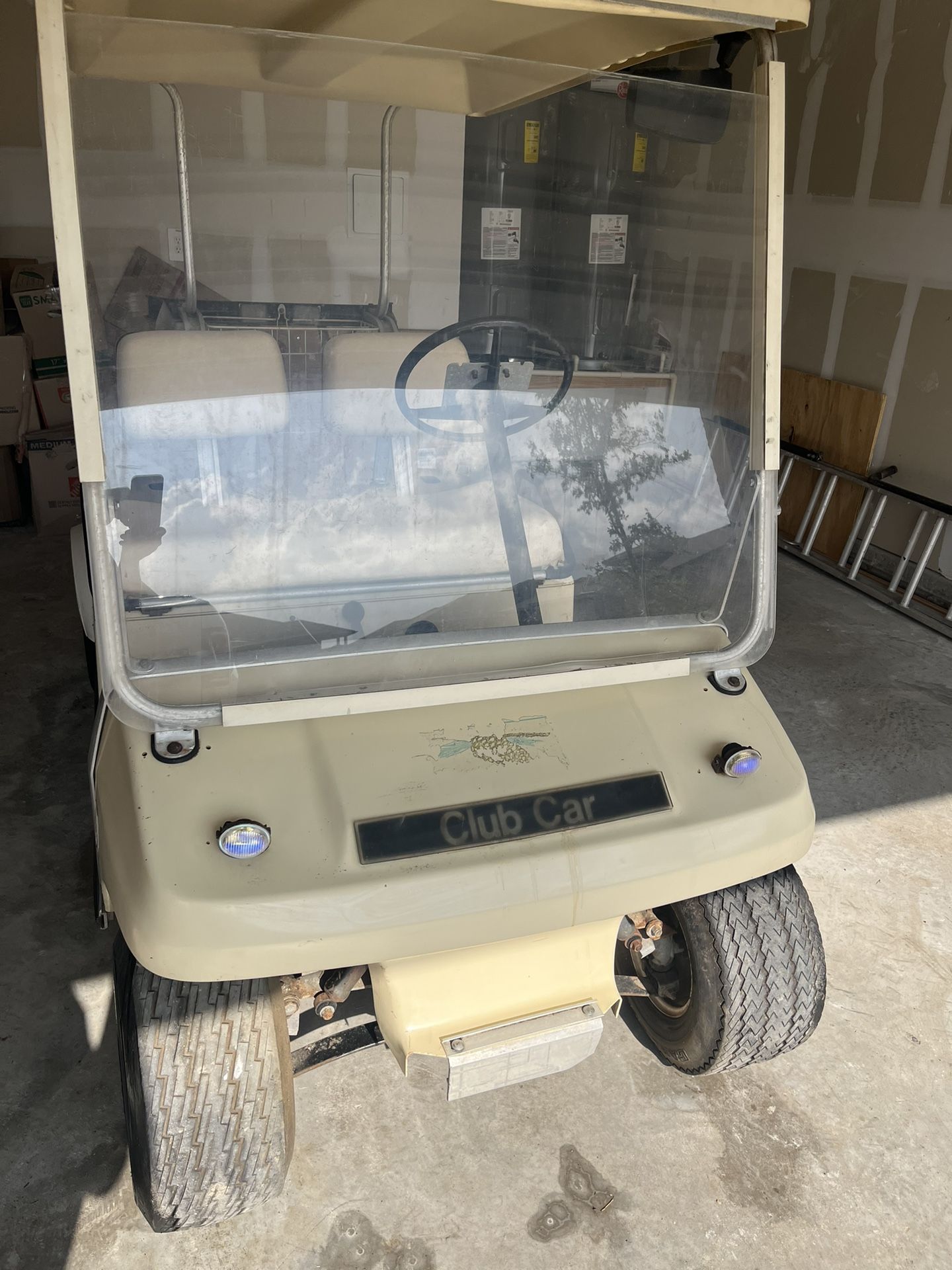 Club Car President Golf Car
