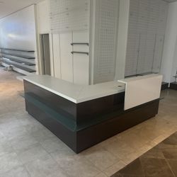 BEAUTIFUL Reception Desk