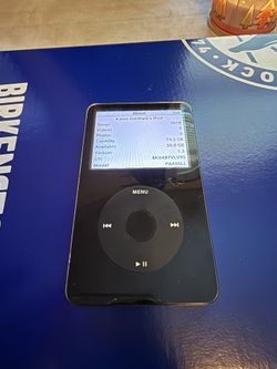 Apple IPod Classic 5th Gen 80GB PA450LL