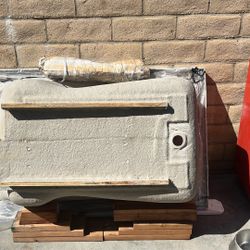 Soak Tub. EVOLUTION 5x36