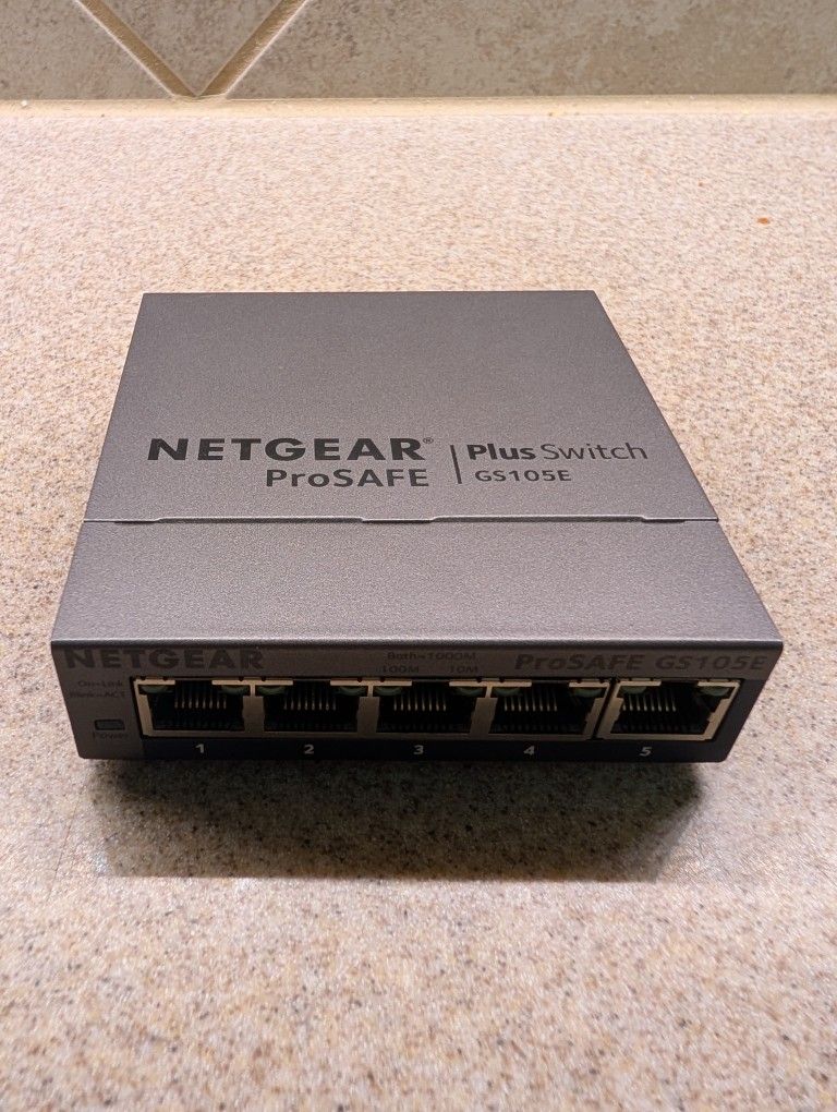 Netgear GS105Ev2 5 Port Switch