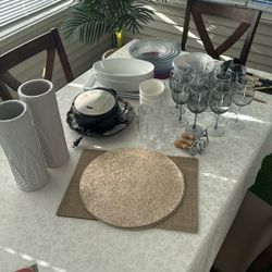 Kitchen dinnerware 