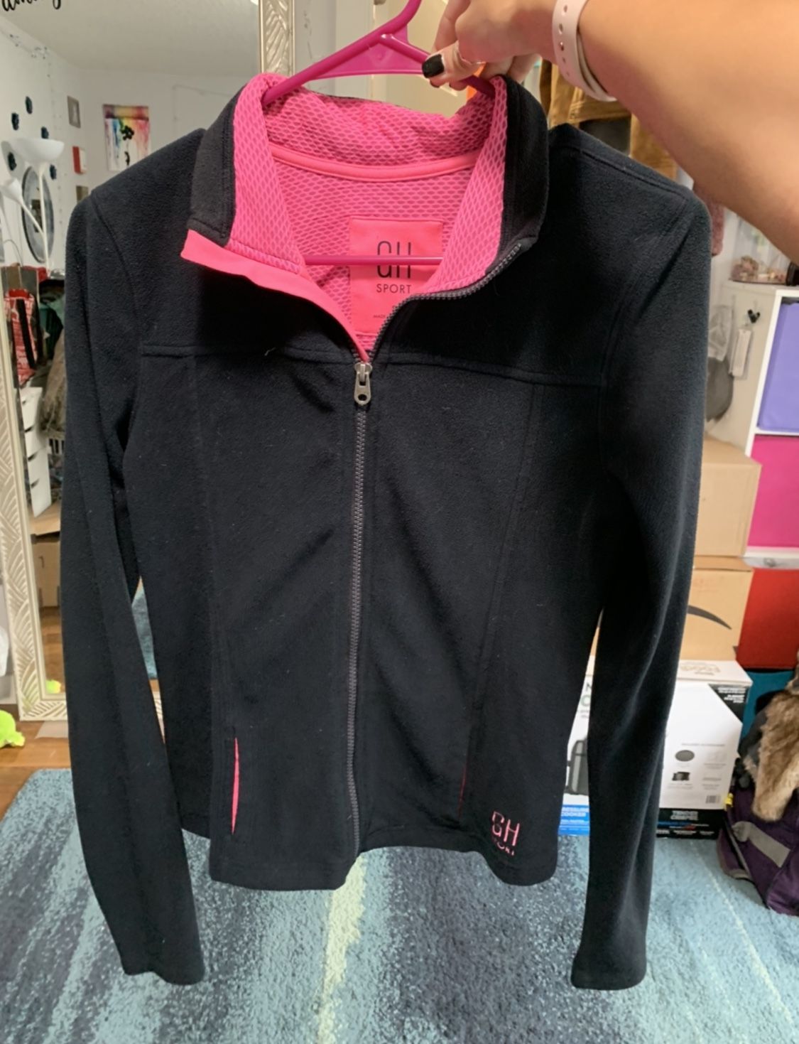 LIKE NEW! GILLY HICKS micro fleece zip up