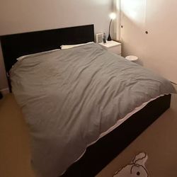 Wooden Queen Bed Size