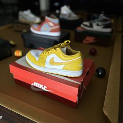 Nike Air Jordan 1 White Pollen