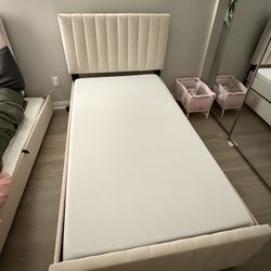 Twin Bed 