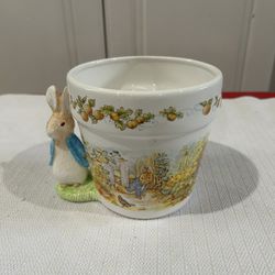 Vintage 1997 Beatrix Potter Peter Rabbit Flower Pot 