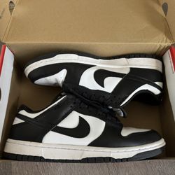 Nike Dunk Low Black And White