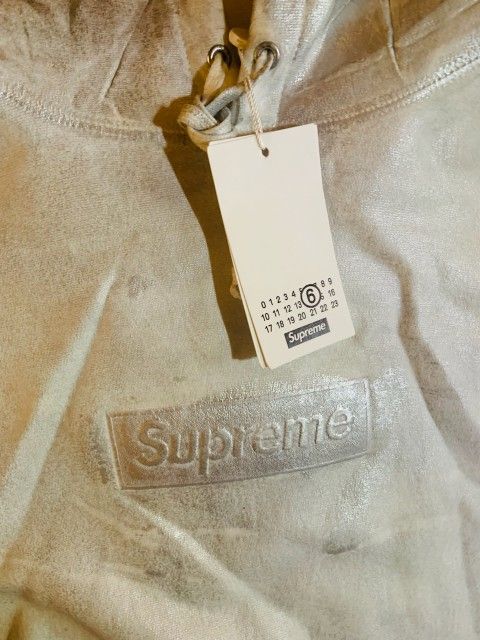 Brand New supreme mm6 maison margiela foil box hoodie
