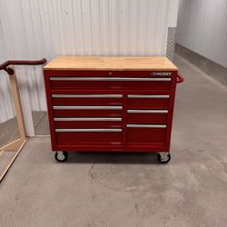 Husky 42” Red Tool Chest / Workbench – Like New – Soft Close Drawers – Power Strip – Both Keys – Fresh Liners