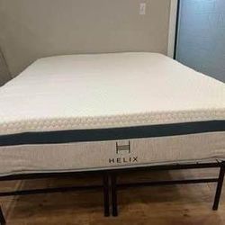 Helix Twilight, King, Cover: GlacioTex Cooling Cover Like New, Perfect Condition