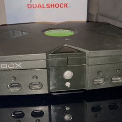 Original Microsoft Xbox Console **Read Description**