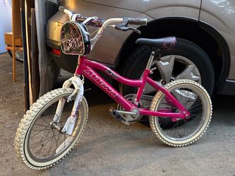 Magna "Inspire" 16" Girls Bike - Great Condition!