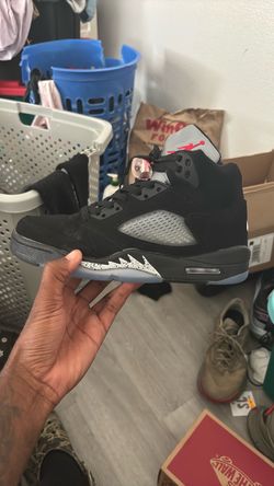 Air Jordan 5 Retro Black Metallic Silver