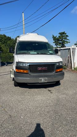2015 GMC Savana