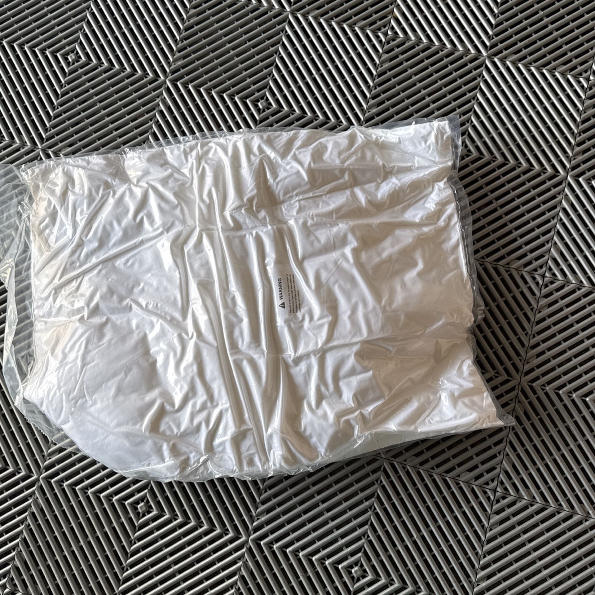Standard Pillow In Sealed Vacuumed Bag 