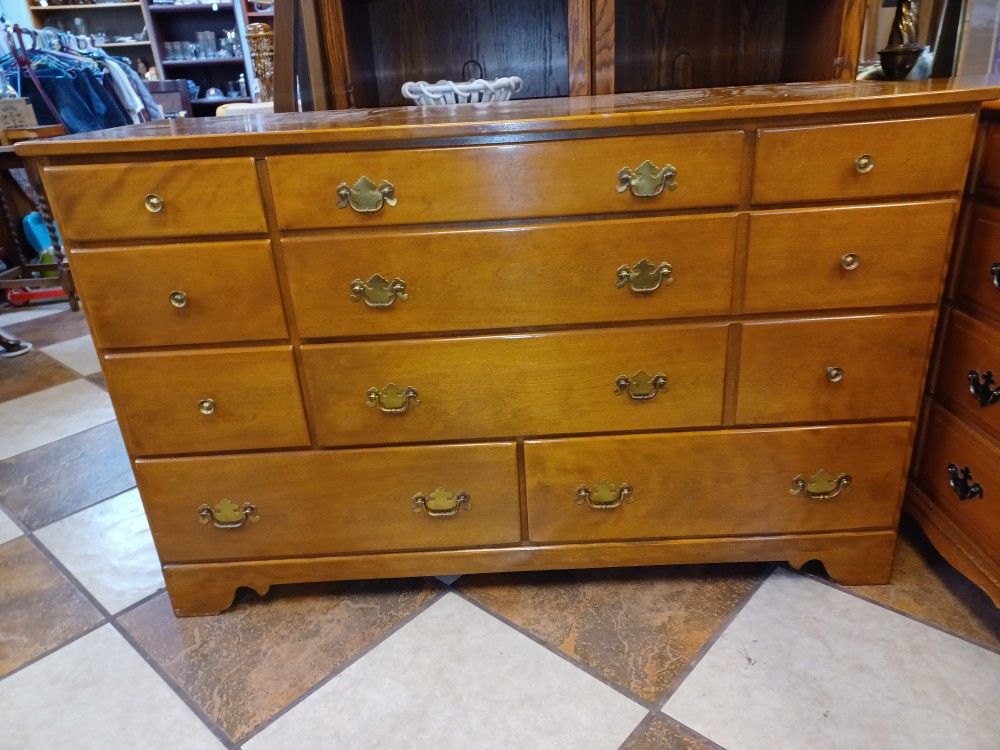 Dresser Solid Wood Ethan Allan 