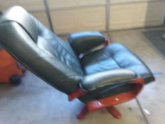 Green chair in good condition