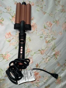 3 Barrel Curling Iron Wand, 1.25 Inch Ceramic Tourmaline Triple Barrels，Temperature Adjustable Portable Crimper Hair Iron for Beach Waves, Hair Waver 