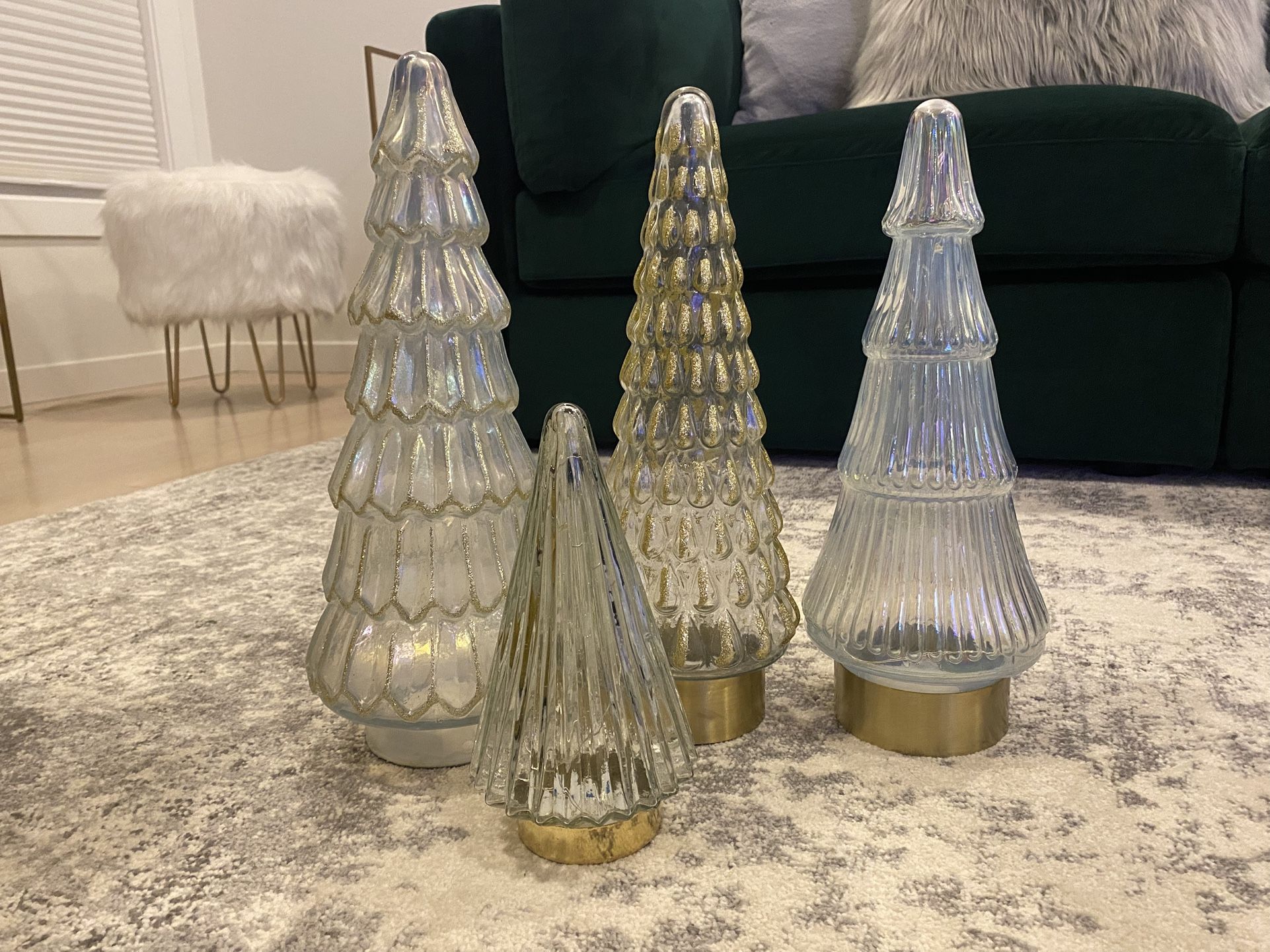 GLASS LIGHT UP TREES