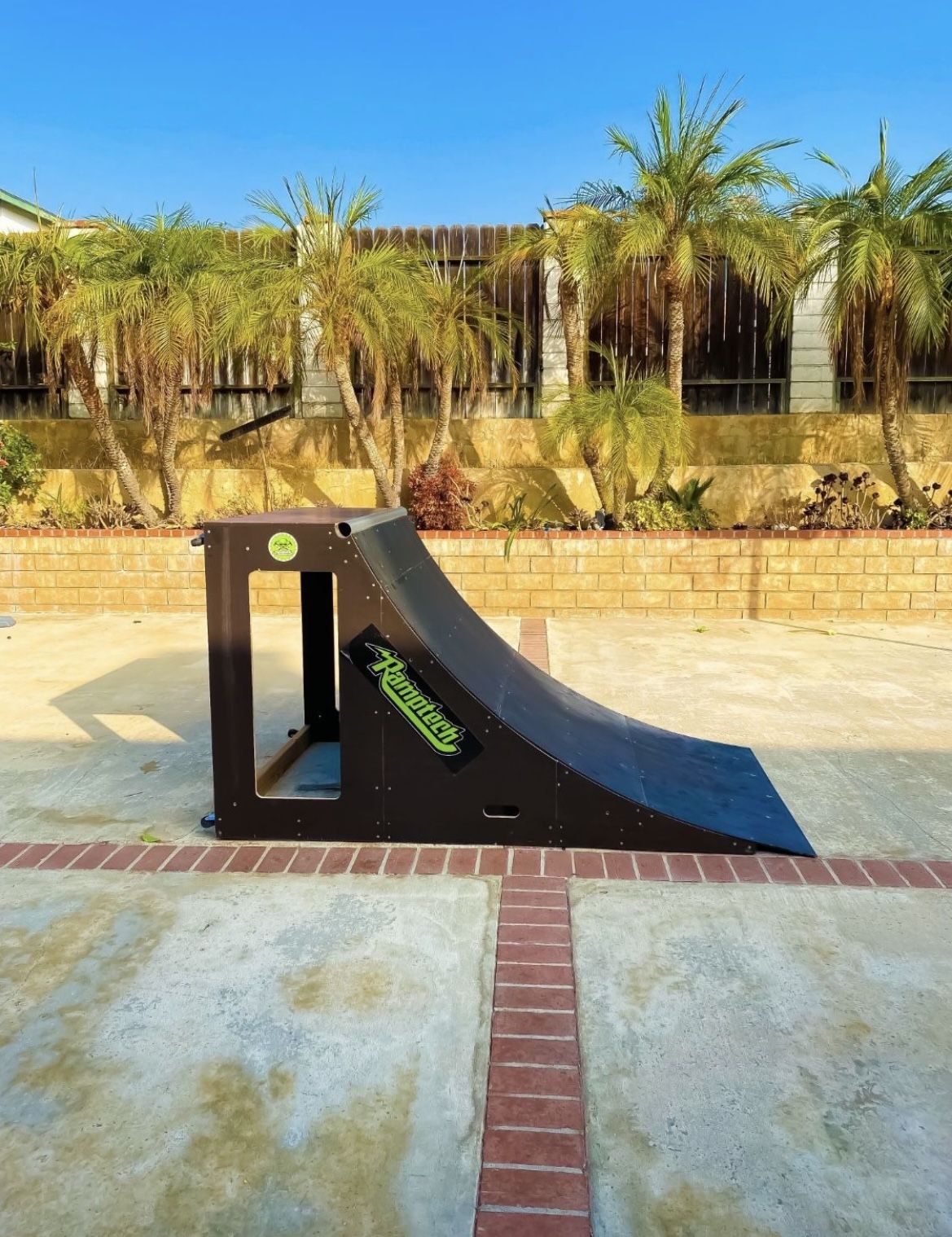 Ramptech 3'X4' QUARTER PIPE SKATE RAMP