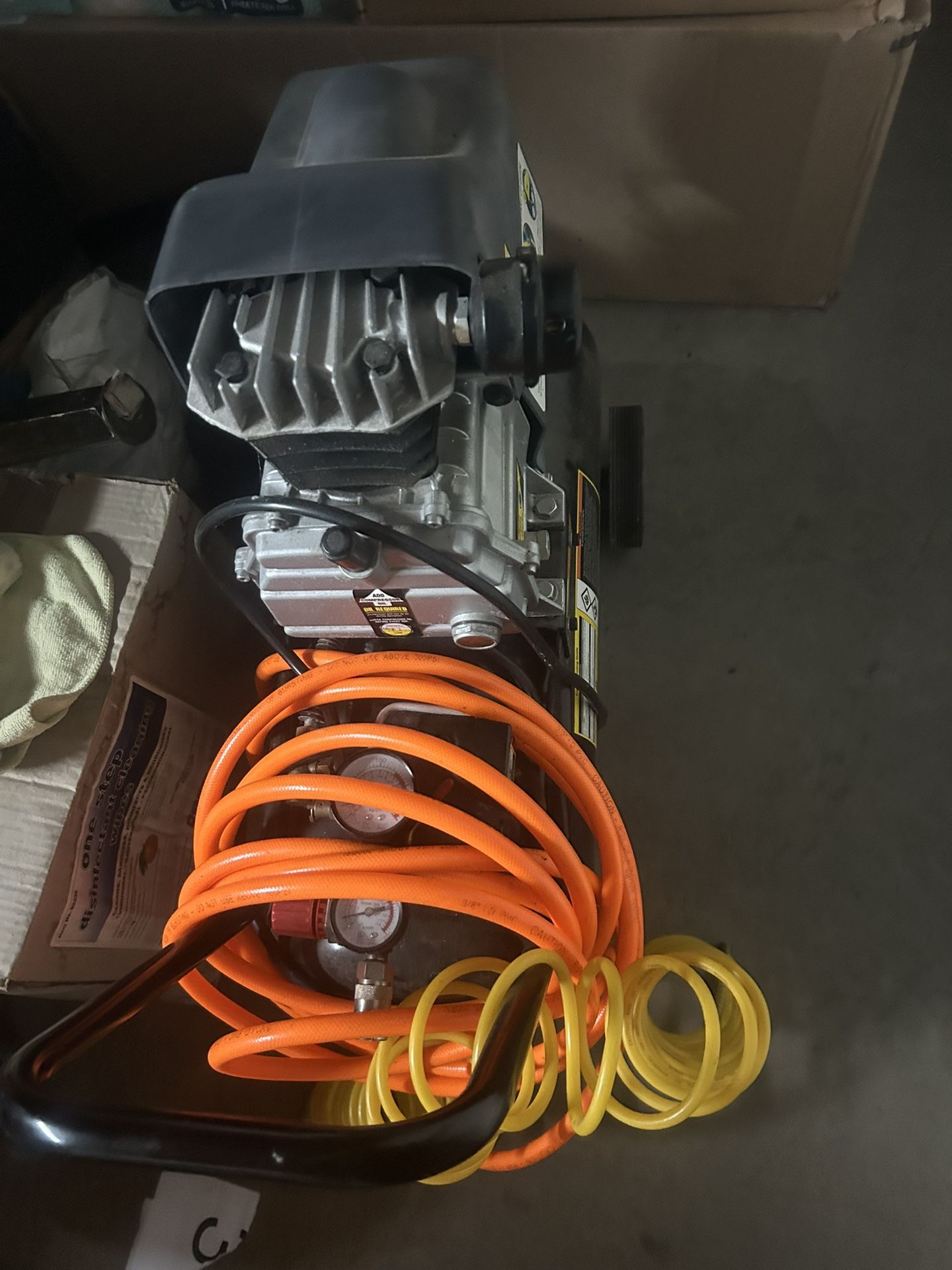 Like new air compressor