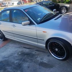 2003 BMW325i