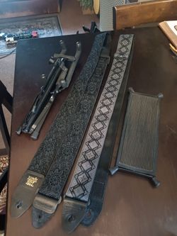 Assorted guitar items