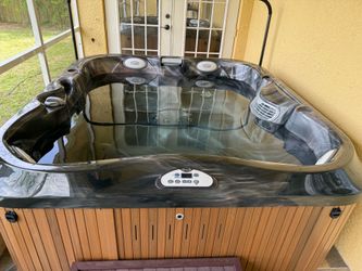 Jacuzzi Hot Tub