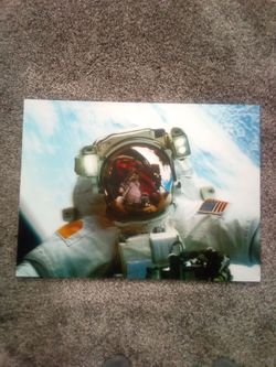 Astronaut home wall decor