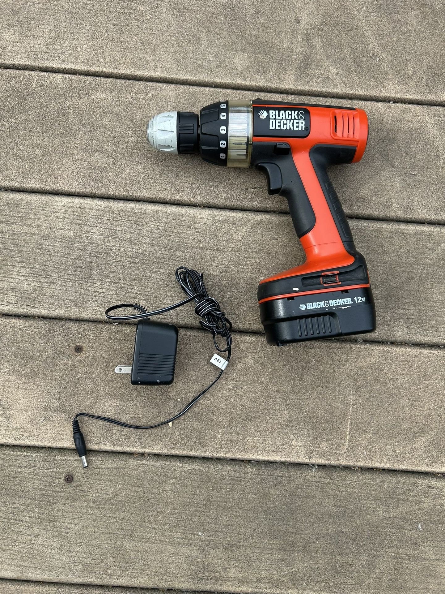 Drill / Taladro