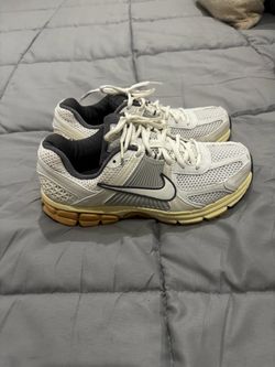 Nike Vomero Running Sneakers