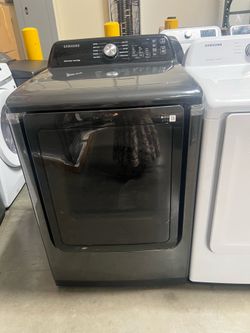 GAS DRYERS GREAT DEAL NEW