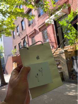 Apple airpods pro 3 Brand new for sale