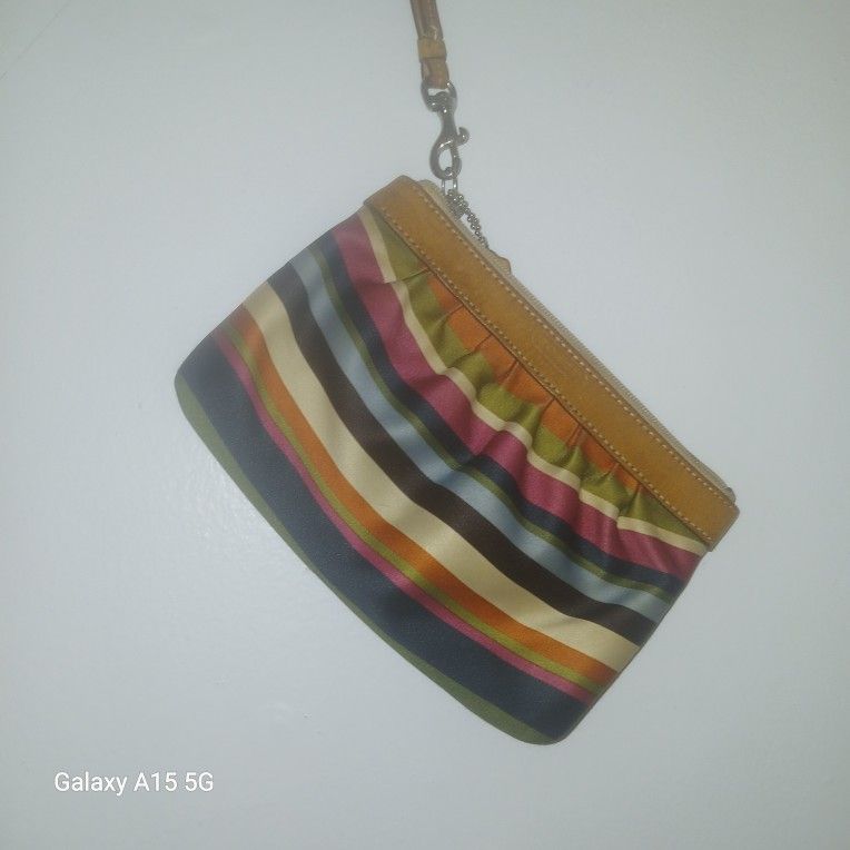 *VINTAGE COACH* Large "POPPY" Striped Wristlet In EUC