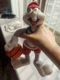 SPACE JAM Bugs Bunny With a Basketball 🏀
