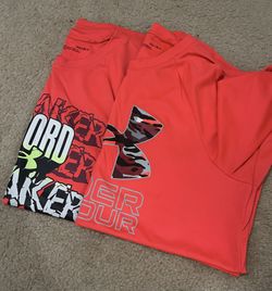 Underarmour T’s  (Youth L)