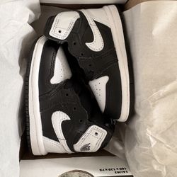 Air Jordan 1 Size 4c Baby/Toddler shoe