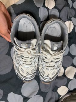 Bottega veneta orbits