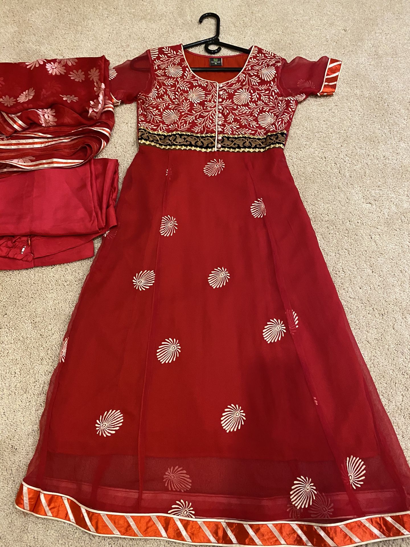 Blood deep red breeze style embroidery dress