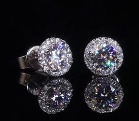 VVS Moissanite Cluster Earrings 1-4ct
