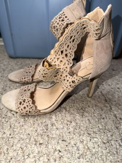 JESSICA SIMPSON LADIES SIZE 8.5 3” TAN SUEDE OPEN TOE HEELS 