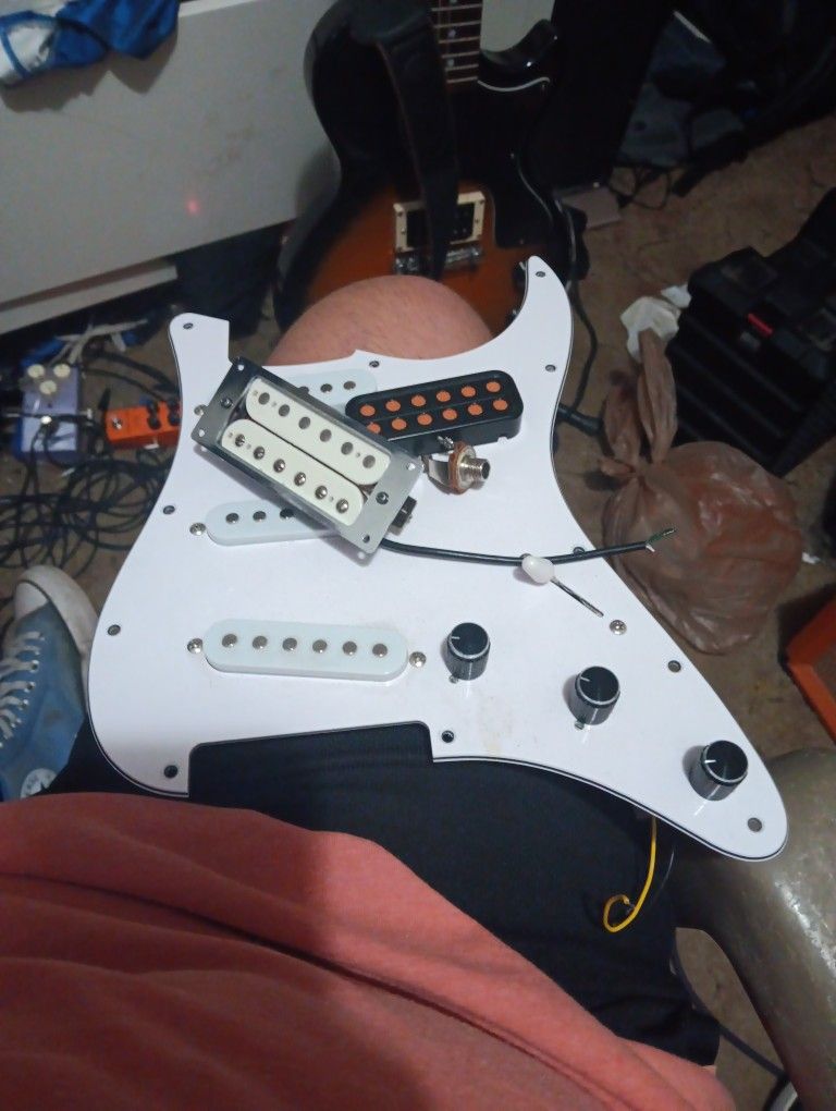 Electric guitar parts
