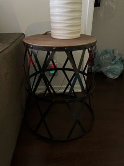 End table/night stand