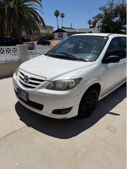 2005 Mazda MPV